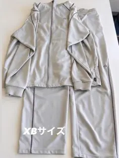 IGNIO　グレー　ジャージ　セットアップ　XBサイズのサムネイル