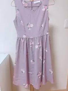 出品1月末まで【タグ付き・新品未使用】dazzlin *ノースリーブワンピース