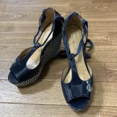 アルマーニジーンズ　ウェッジソールパンプス37（23.5センチ）のサムネイル
