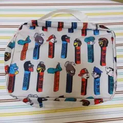PEZペッツ刺繍シルバーポーチ　トラベルポーチ SALE価格【新品未使用】