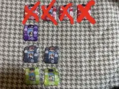 カラフルピーチ　ミニフォトケース　ガチャガチャ　うり、もふ、シヴァ