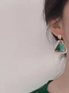 Item thumbnail for item 1be71280-b271-456c-9776-74d261102c2a