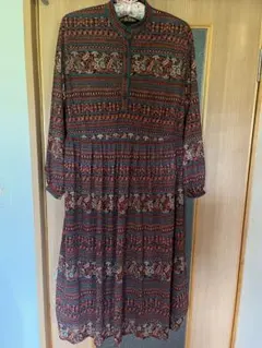 古着。レトロ総柄スタンドカラーワンピース◾️Mサイズ。