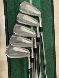 Item thumbnail for item 7de61e50-9fe2-4c85-8e25-e52e08d69f45