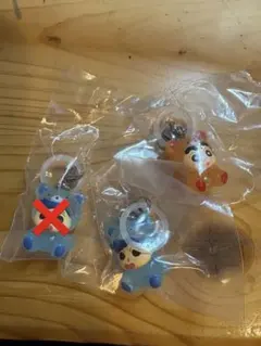 クレヨンしんちゃんめじるしアクセサリー しんちゃん(1個)かざまくん(1個)