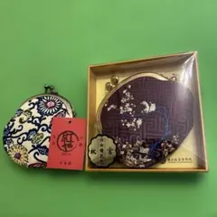 花柄と蝶の刺繍のコインケース