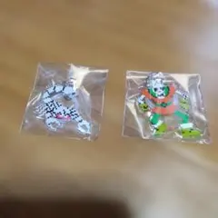 ドラゴンクエスト　めじるしチャーム　ドットモンスター　二体セット