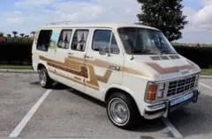 新品 ダッジバン 1981ー1993年 ダッシュマット ラムバン フローマスター 新品 ダッジバン 1981ー1993年 ダッシュマット ラムバン フロー