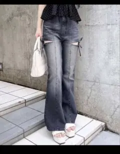 INGNI サイドリボンカットアウトフレアデニムパンツ S グレー