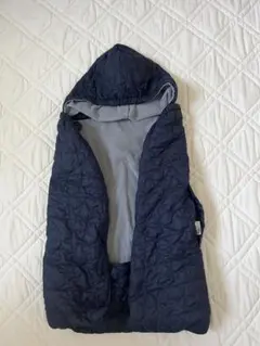 UNIQLO ライトウォームパデッド2way ブランケット ネイビー　防寒ケープ