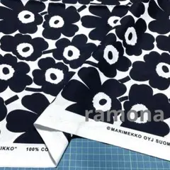 マリメッコ 生地 ミニウニッコ ブラックモノトーン