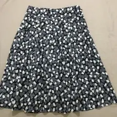 レア柄★未使用★BURBERRY BLACK LABEL フレアスカート 38のサムネイル