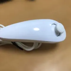 【匿名　送料無料】419-85家庭用ゲーム機　任天堂Wiiヌンチャクホワイト