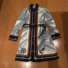 シャツワンピース