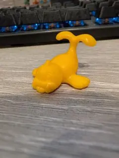 ポケモンクラブ ミニフィギュア パウワウ オレンジ色 塩ビ 消しゴム