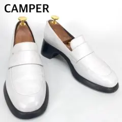 CAMPER　カンペール　TRISHA　プレーントゥチャンキーヒールシューズ　白のサムネイル