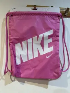 Nike ピンク ナップザック