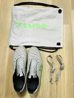 Item thumbnail for item eff0b008-d53f-4ce0-aebd-dd2ddc53bb26