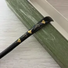ギンナン模様の木製茶杓 ケース付き 蒔絵