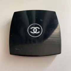 シャネル DUAL　EYE　SHADOW