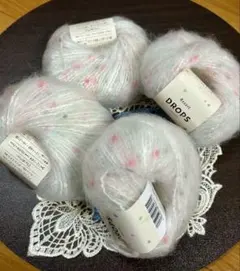 ダルマ 横田の編み糸『リゾート ドロップス 色番1』ネップ付き 毛糸ホワイト4玉