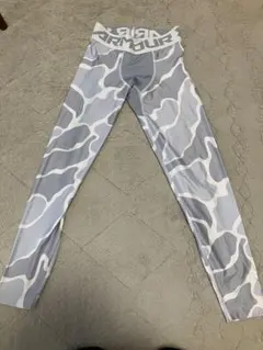 アンダーアーマー ヒートギア　 レギンス プリント　ホワイト