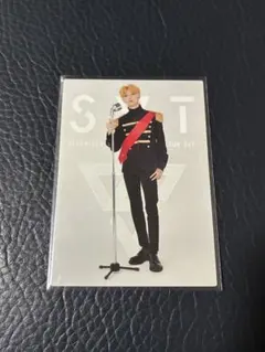 SEVENTEEN SVT ミンハオ　THE8 トレカ 軍服　全身