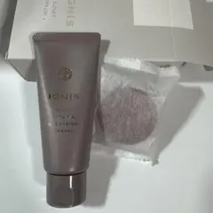 Item thumbnail for item 1173d82c-0a39-45f8-9092-5a5bf9e95591