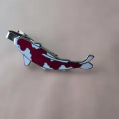 ちょっとレアっぽい錦鯉のネクタイピン