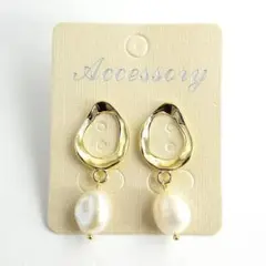 淡水パール オーバル ピアス ゴールド　S９２５ シルバー