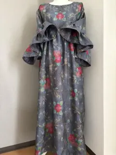 ★着物リメイク★　大島紬　フリル袖のゆったりワンピ　　可愛いカメリア