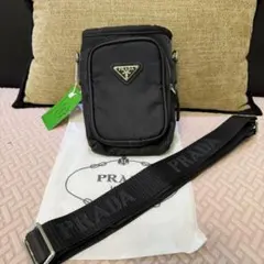 PRADA ナイロン ショルダーバッグ ブラック