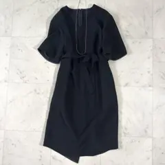 極美品＊ベイジ Vネックワンピース ウエストリボン 膝丈ワンピース 半袖 日本製のサムネイル