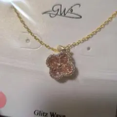 ピンク花型ネックレス