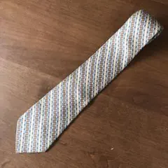 027 YVAS SAINT LAURENT