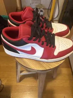 Nike Air Jordan 1 Low Red Black Whiteのサムネイル