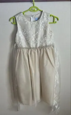 ドレス　発表会　キャサリンコテージ