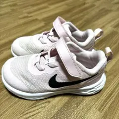 Nike キッズスニーカー ピンク　靴　ナイキ