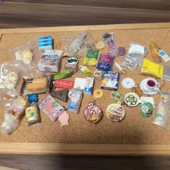 ミニチュアチャーム 大量セット 食品 日用品　まとめ売り