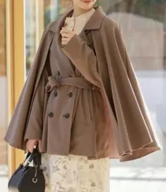 【新品タグ付き】 アウター 2wayケープデザイントレンチ