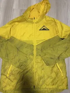 Nike トレイル　Running イエロー ウィンドブレーカー