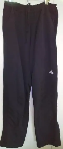 adidas ブラックジャージ 裾ジッパー付き
