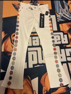 GUAPI VALABASAS R3bêl フレアデニムパンツ ホワイト GUAPI VALABASAS R3bêl フレアデニムパンツ ホワイト - メルカリ