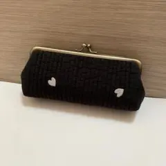 ヌビ　がま口ポーチ　ハンドメイド　ハート　刺繍　ペンケース