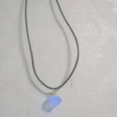 中国産フローライト八面体のネックレス　n001