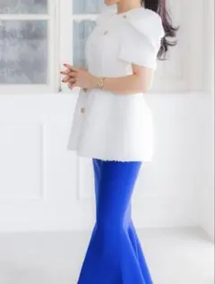 小柄さんへ【CELFORD】ふんわりペプラムノーカラージャケット 白32サイズ