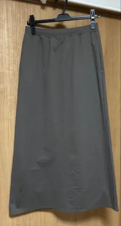 UNIQLO AIR REISMスカートのサムネイル