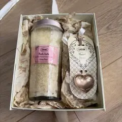 ⭐︎取り置き中⭐︎SABON バスソルト グリーンローズ　300g ハートスプーン付のサムネイル