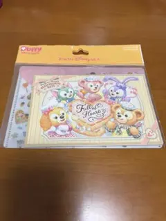 【新品未使用】ダッフィーアンドフレンズ　ポストカード2枚　クリアホルダー付き
