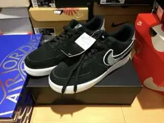 Nike Air Force 1 07 LV8